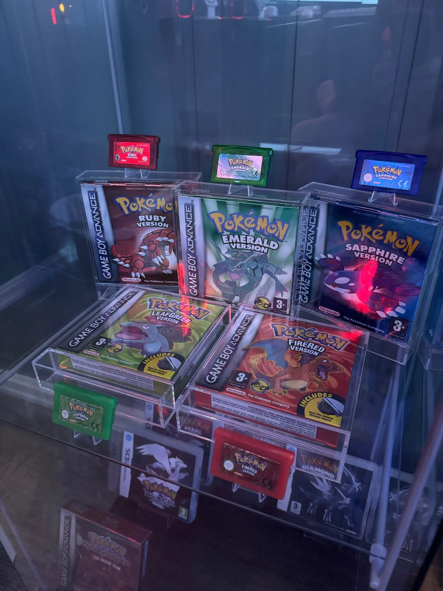 Lüks şeffaf akrilik koruyucu k - Game Carrying Case incelemesi ve fiyatı